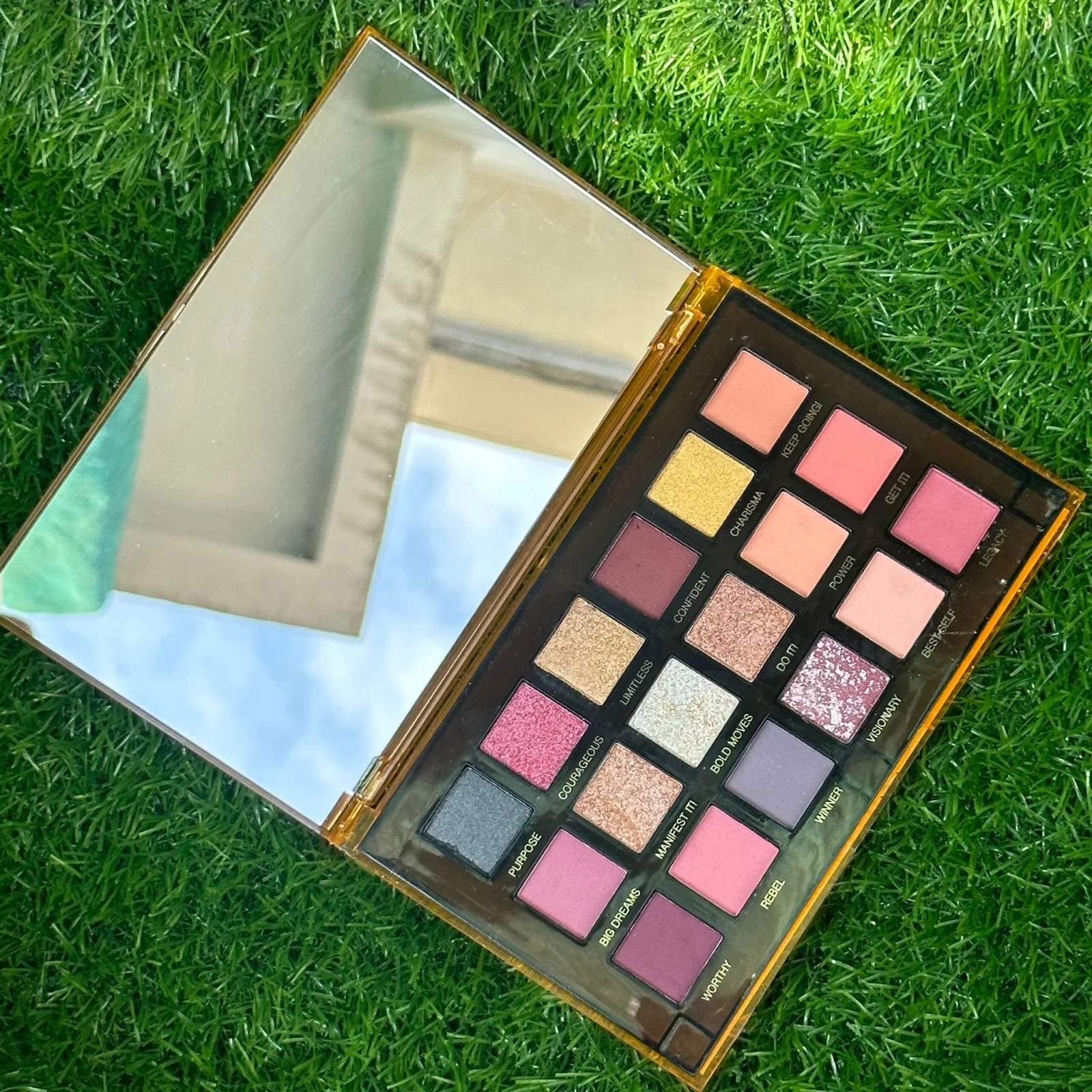 Huda Beauty EM ( Power) - Image 4