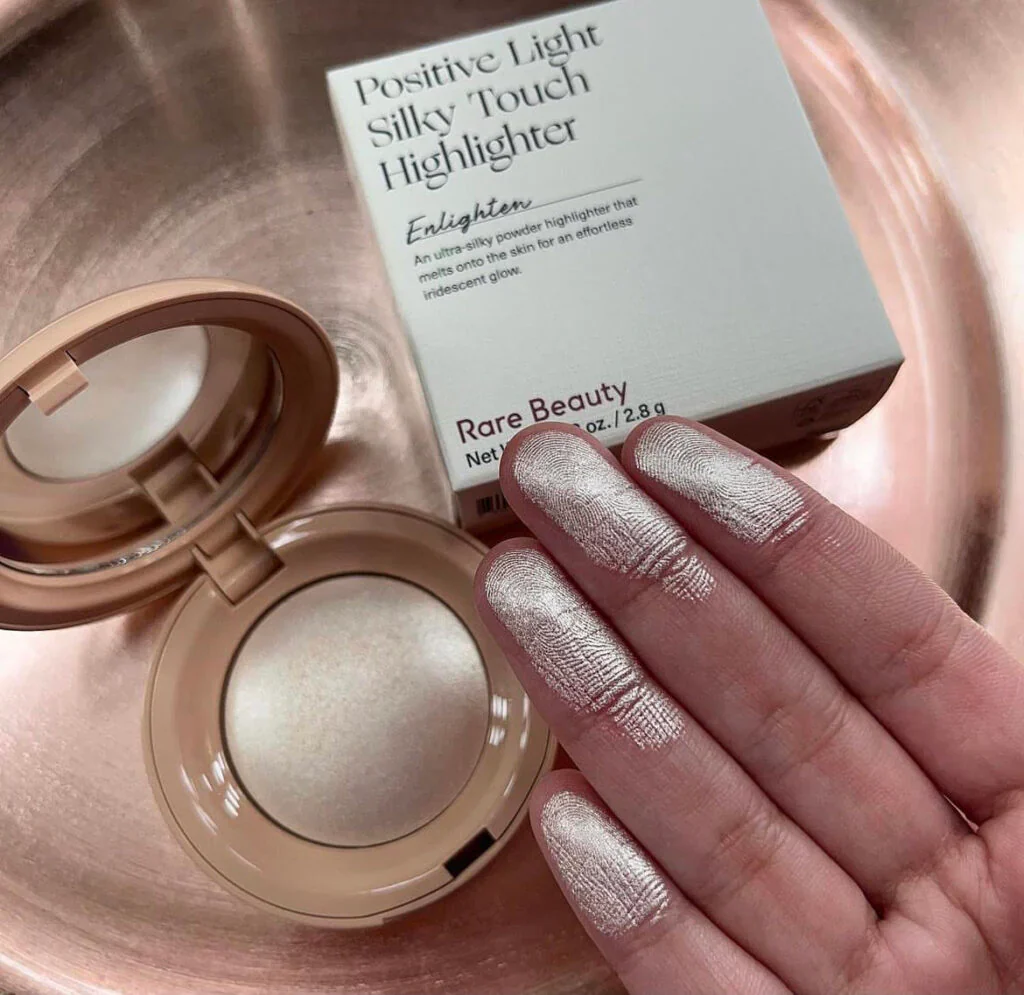 Rare Beauty Positive Light Silky Touch Highlighter - Image 5