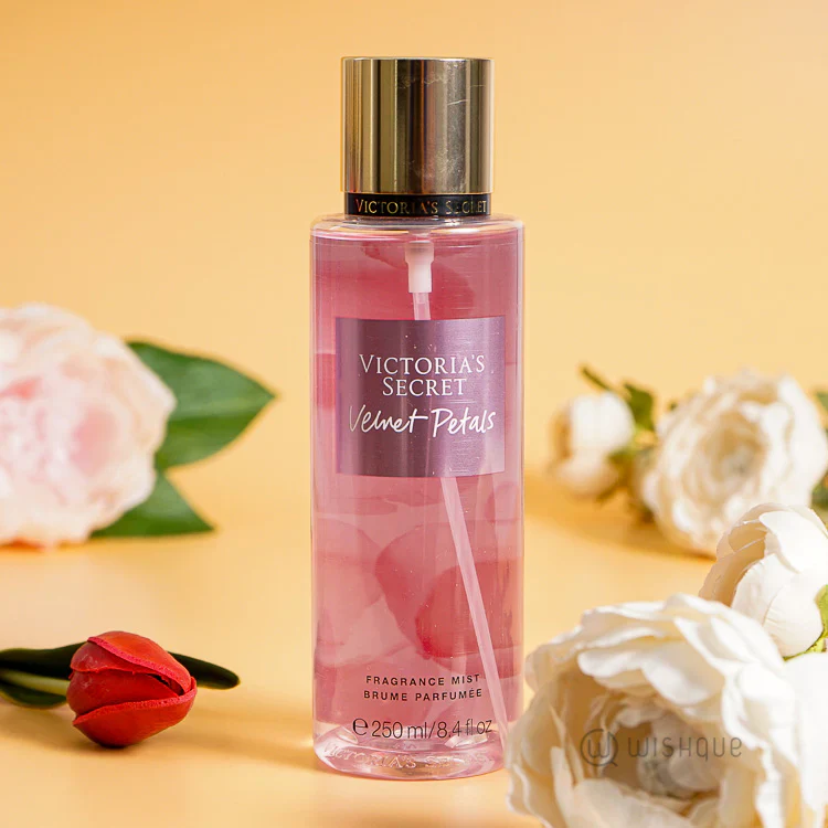 Victoria’s Secret Mist ( Velvet Petal  )